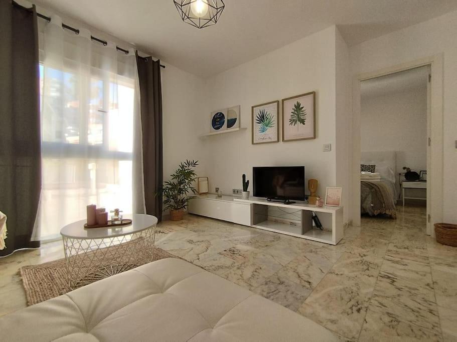 טורמולינוס Love Rent4 Malaga Lyli מראה חיצוני תמונה