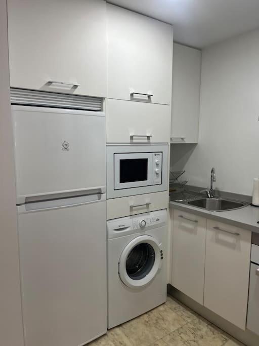 טורמולינוס Love Rent4 Malaga Lyli מראה חיצוני תמונה